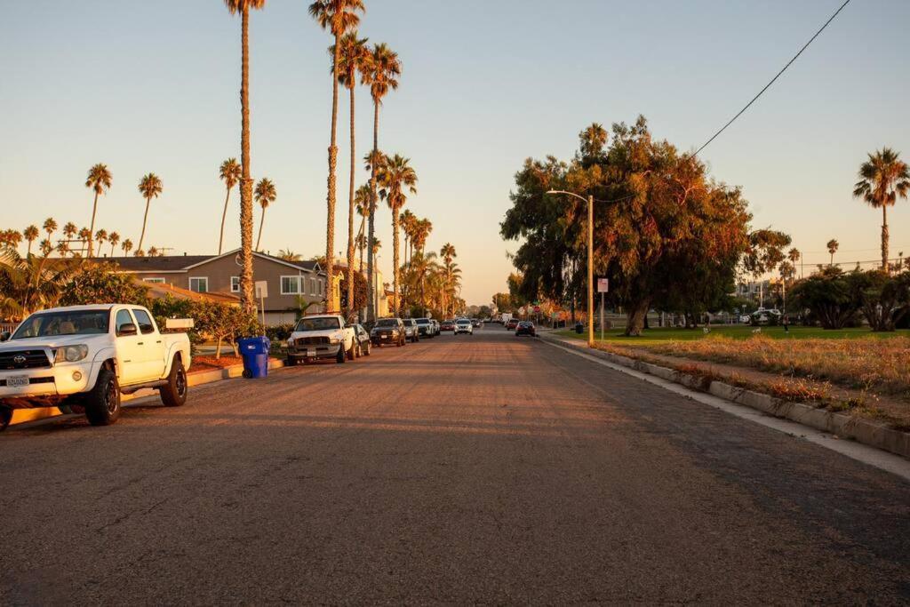 1 Block From Beach - Steps From Restaurants & Shops Oceanside Exterior photo